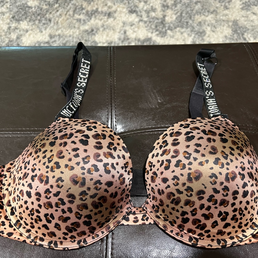 Victoria secret very sexy push up bra